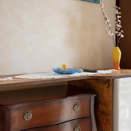 Paradise Bed and Breakfast 3*