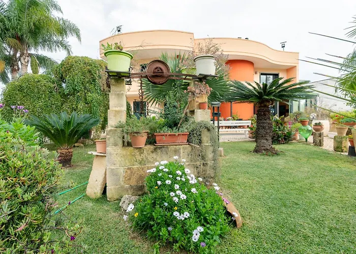 Paradise Bed & Breakfast 3*