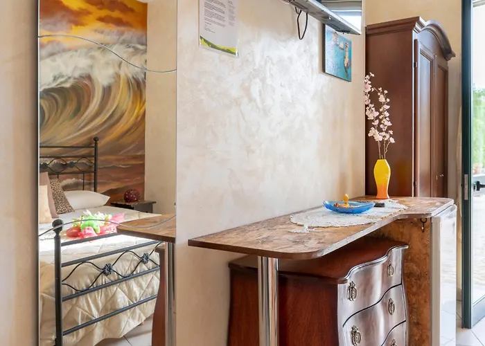 Paradise Bed & Breakfast 3*